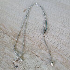 Kendra Scott Sasha Bow Pendant Necklace in Silver